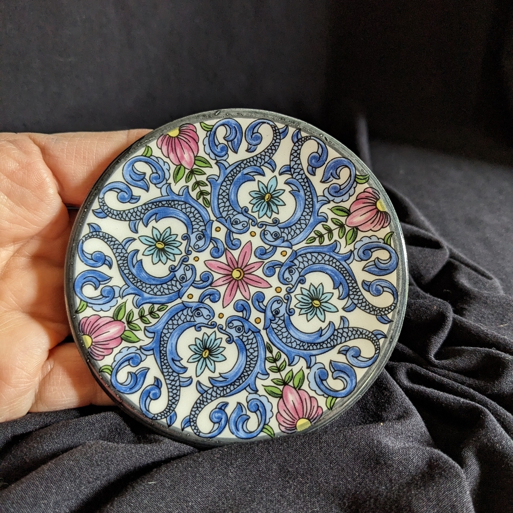 MG Ceramicas Spain decorative wall plate.